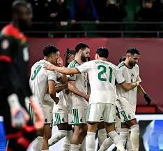 泡泡玛特首款自研模拟经营派对手游《梦想家园》上线