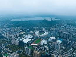 21-2！东契奇爆发连得12分，主场球迷呼喊MVP，角色球员也十分给力