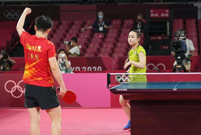 三分球更是 三分球更是