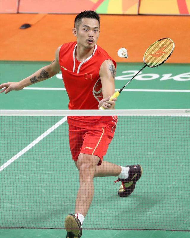 在足球场上 在足球场上